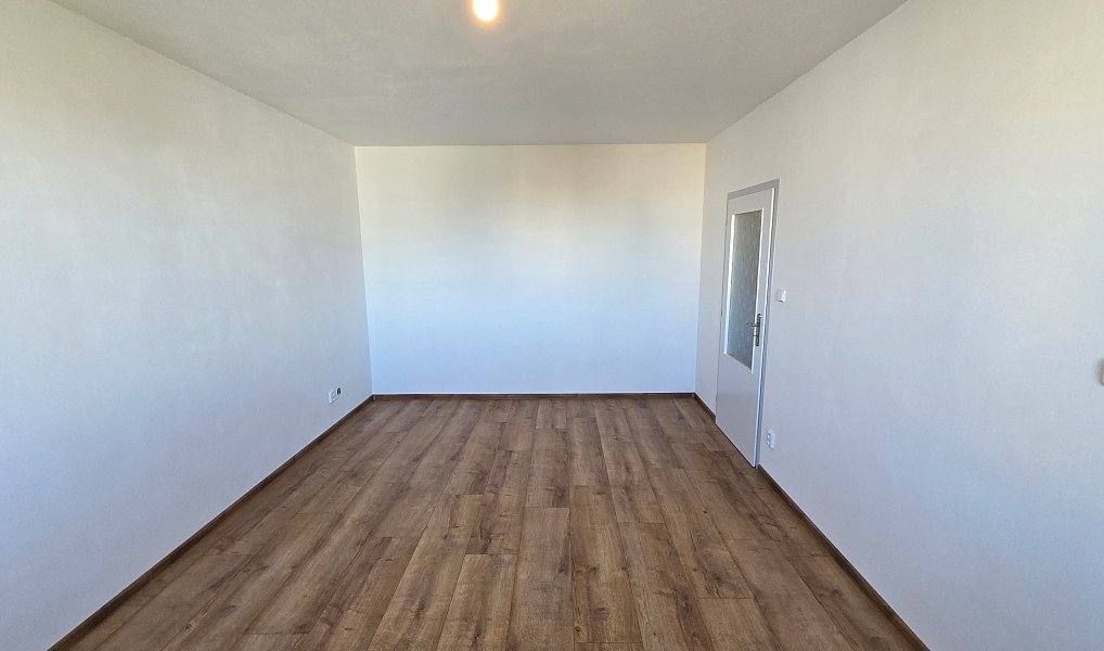 Prodej bytu 1+kk 30 m², Praha – náhled fotky 12