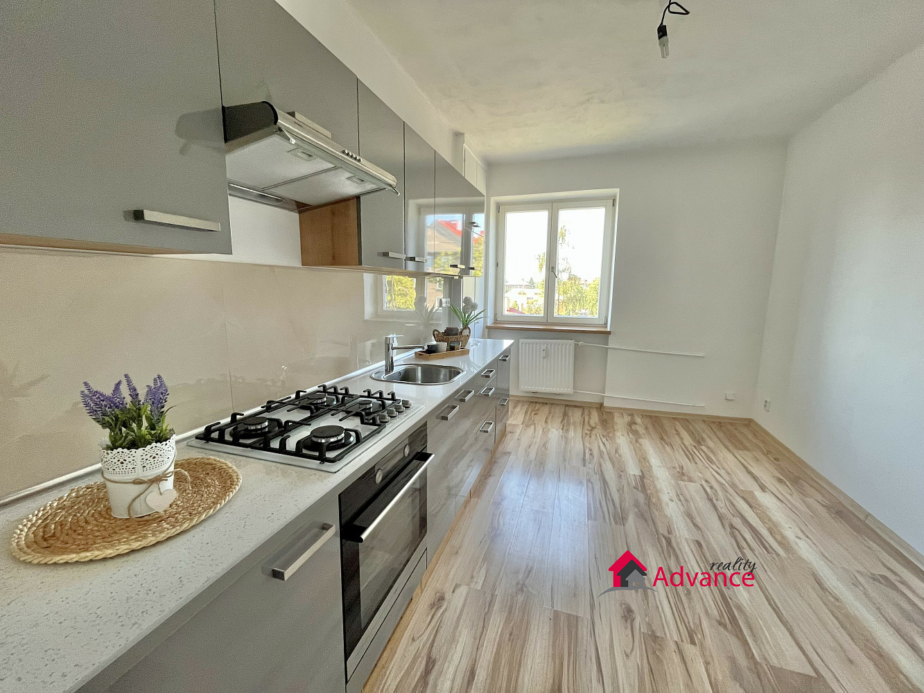 Prodej bytu 2+1 60 m² — photo 2