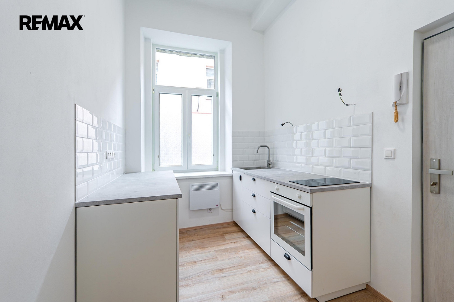 Prodej bytu 2+kk 38 m² — photo 3
