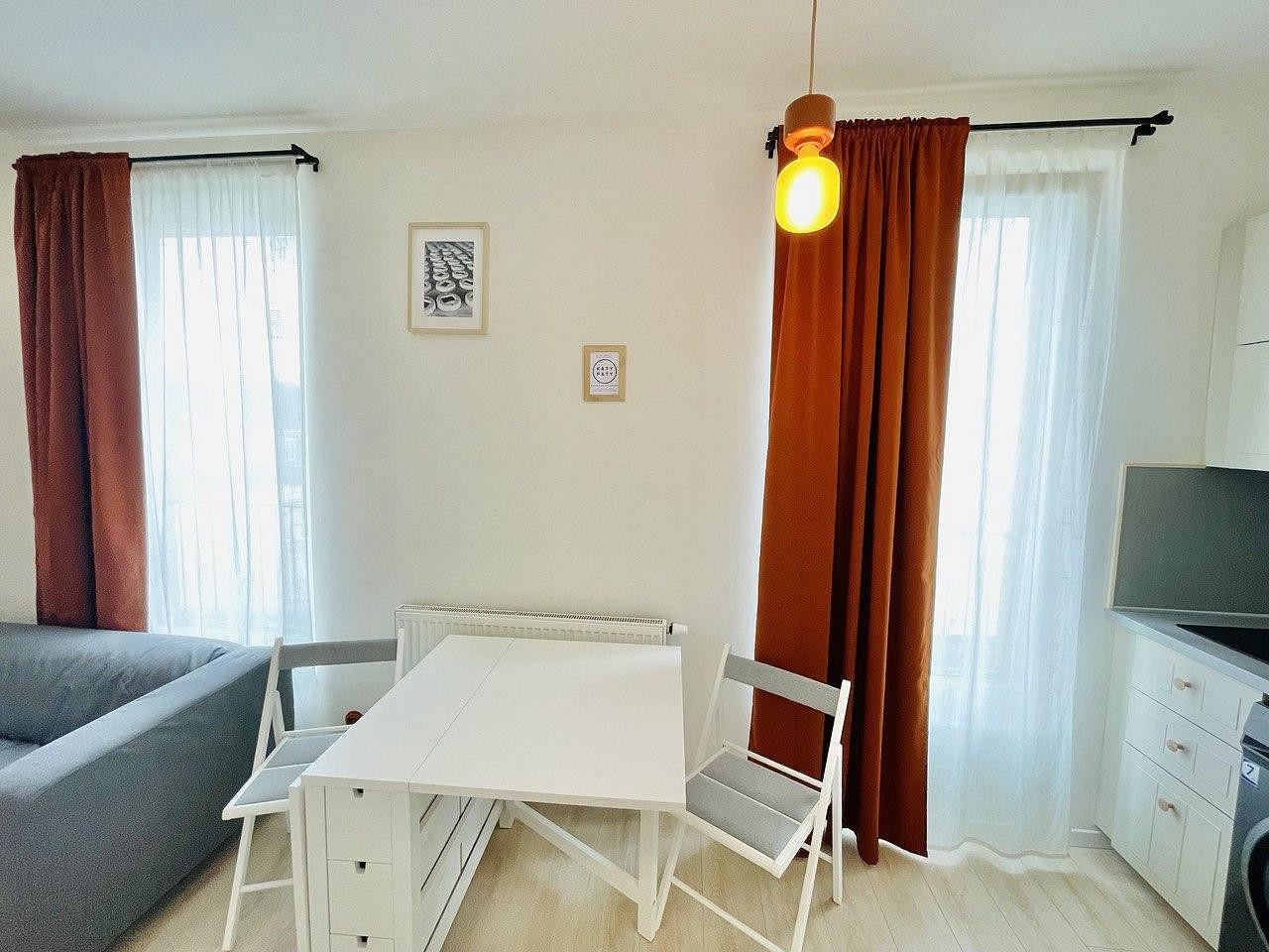 Pronájem bytu 1+kk 23 m² – fotografie 3