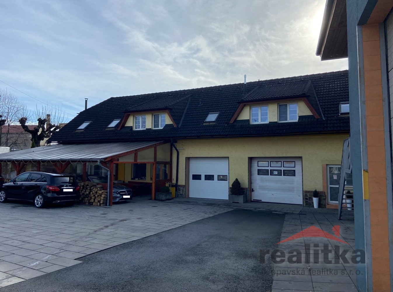 Prodej obchodních prostor 701 m² – fotografie 2