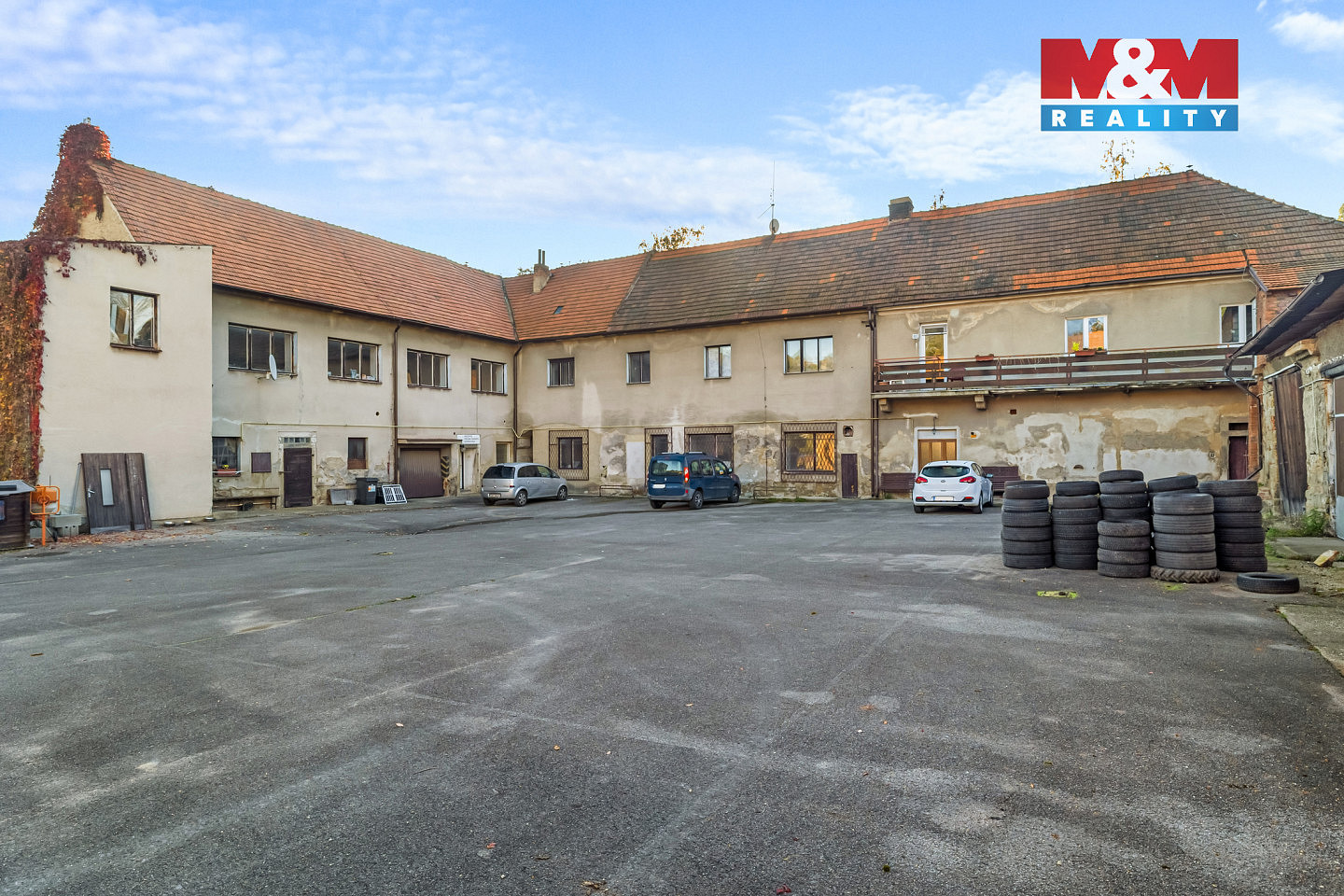 Prodej domu 300 m² s pozemkem 2 667 m²
