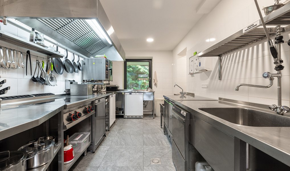 Prodej chaty/chalupy 143 m² s pozemkem 1 260 m², Karolinka – náhled fotky 15