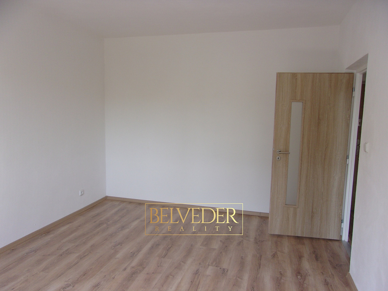 Pronájem bytu 2+1 53 m² – fotografie 3