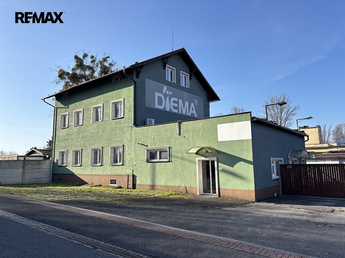 Pronájem kanceláře 467 m²