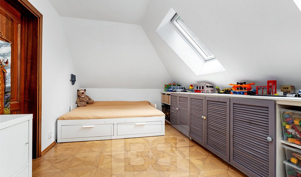 Prodej domu 170 m² s pozemkem 1 332 m², Kunice – náhled fotky 28