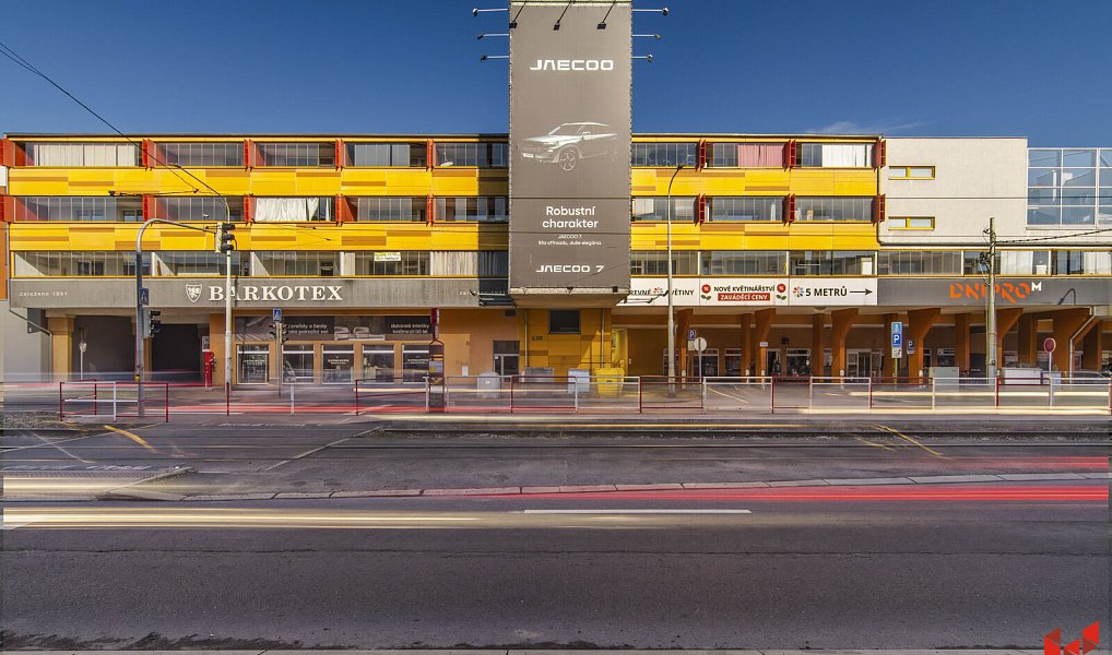 Prodej bytu 1+kk 33 m², Praha – náhled fotky 2