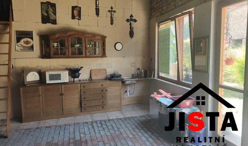 Prodej domu 250 m² s pozemkem 1 873 m², Babice – náhled fotky 13