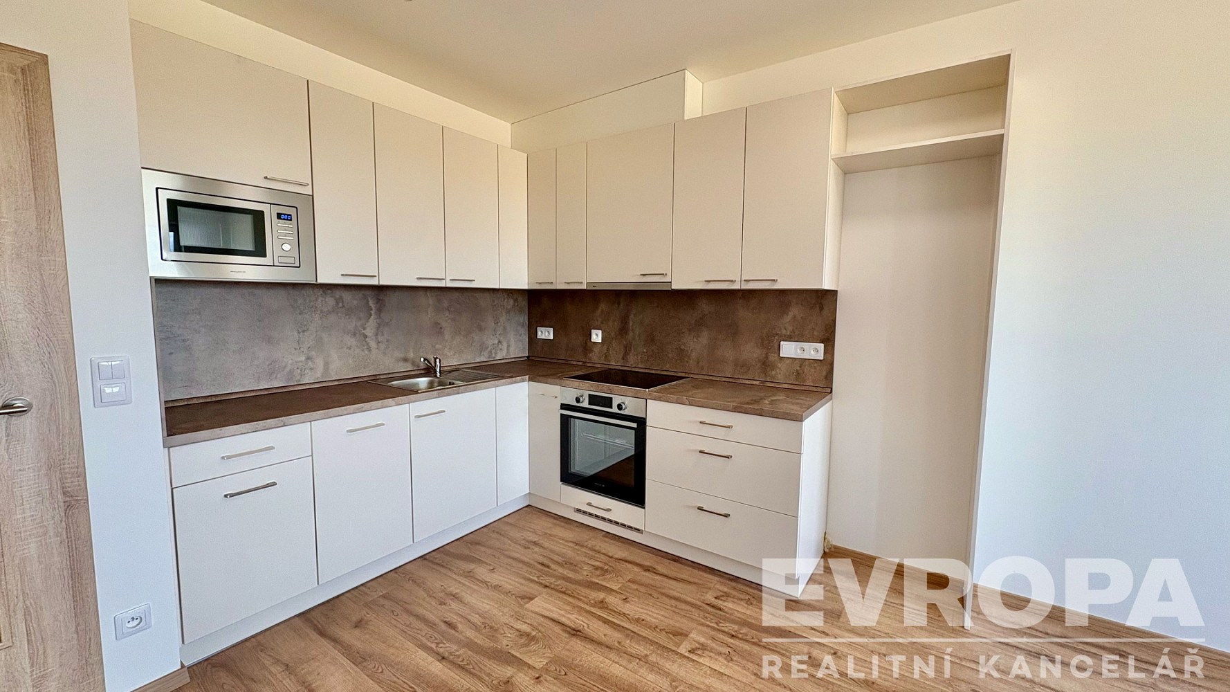 Pronájem bytu 2+kk 56 m²