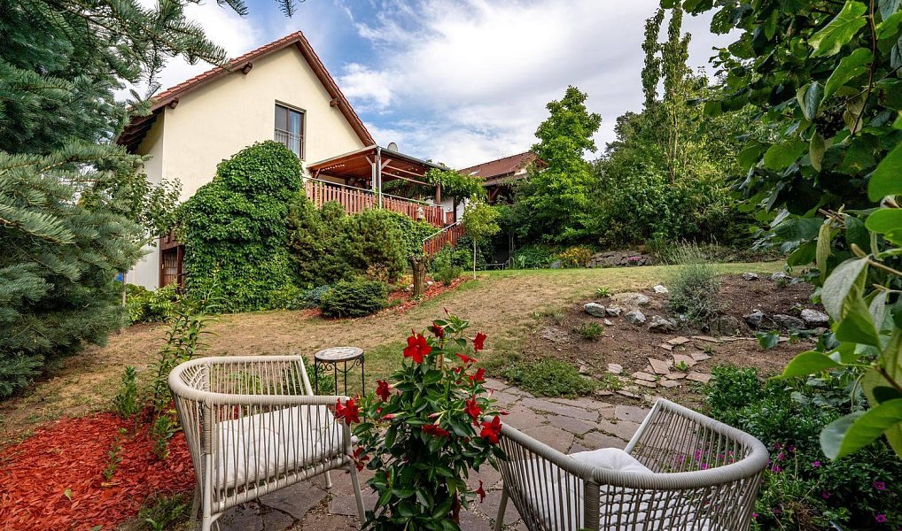 Prodej domu 169 m² s pozemkem 711 m², Kanice – náhled fotky 25