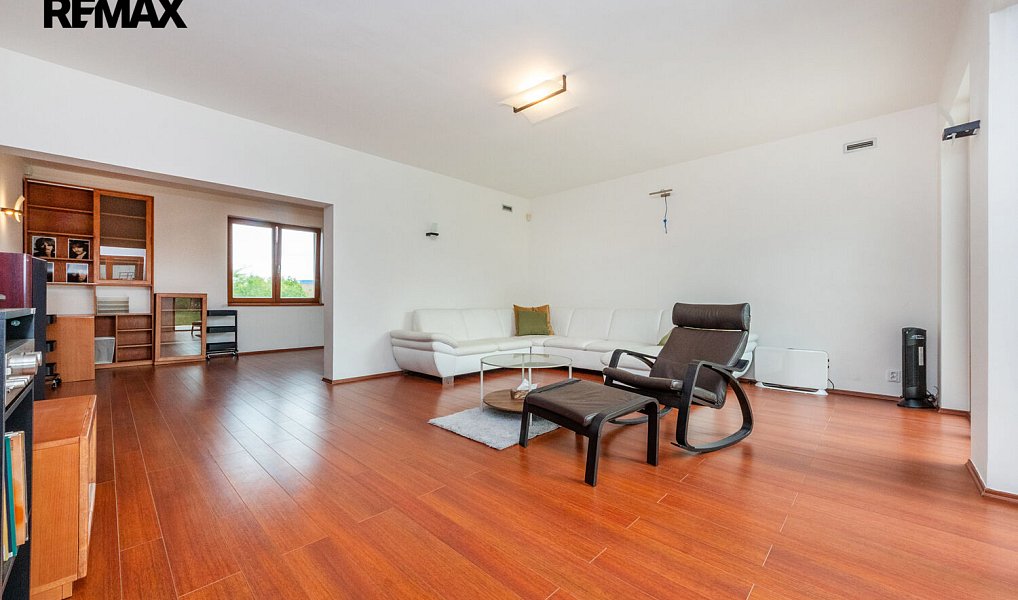 Prodej domu 300 m² s pozemkem 652 m², Praha – náhled fotky 18