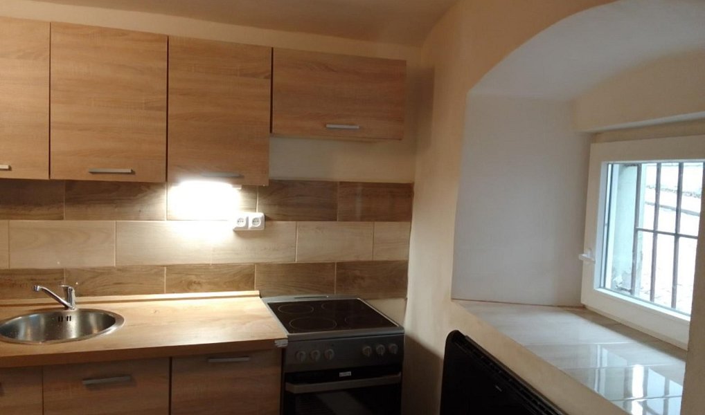 Pronájem bytu 1+kk, 20 m², Kutná Hora-Vnitřní Město - Kutná Hora, Kutná Hora