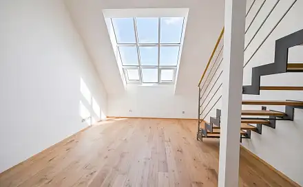 Prodej bytu 2+kk 65 m², Strakonická, Praha 5 - Smíchov