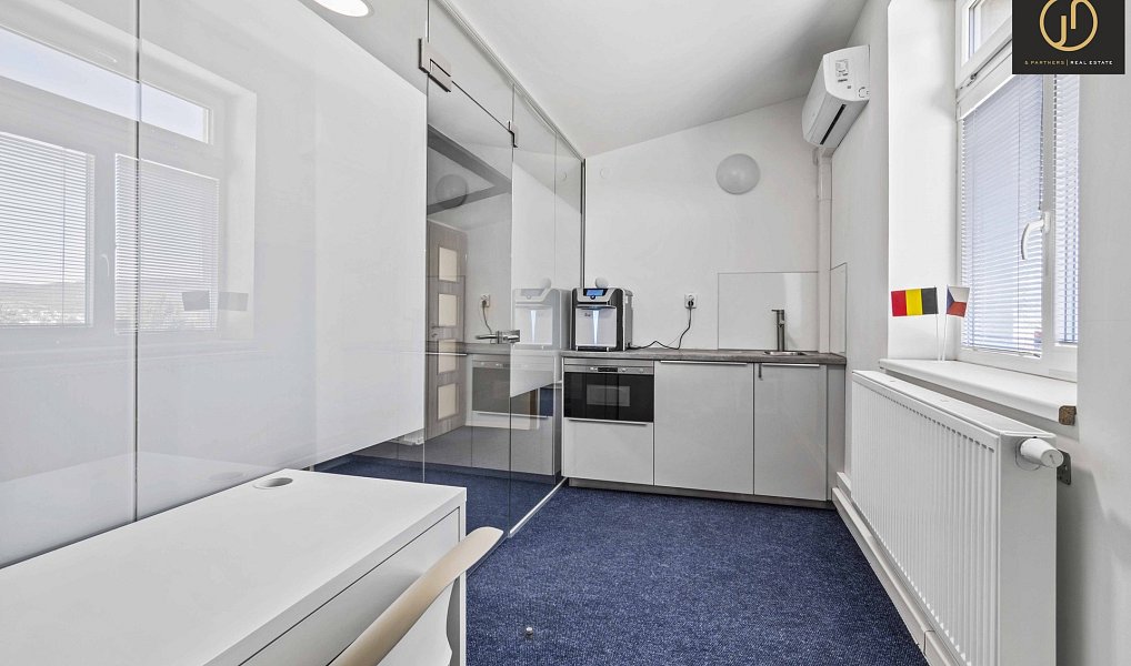Prodej kanceláře 228 m², Beroun – náhled fotky 21