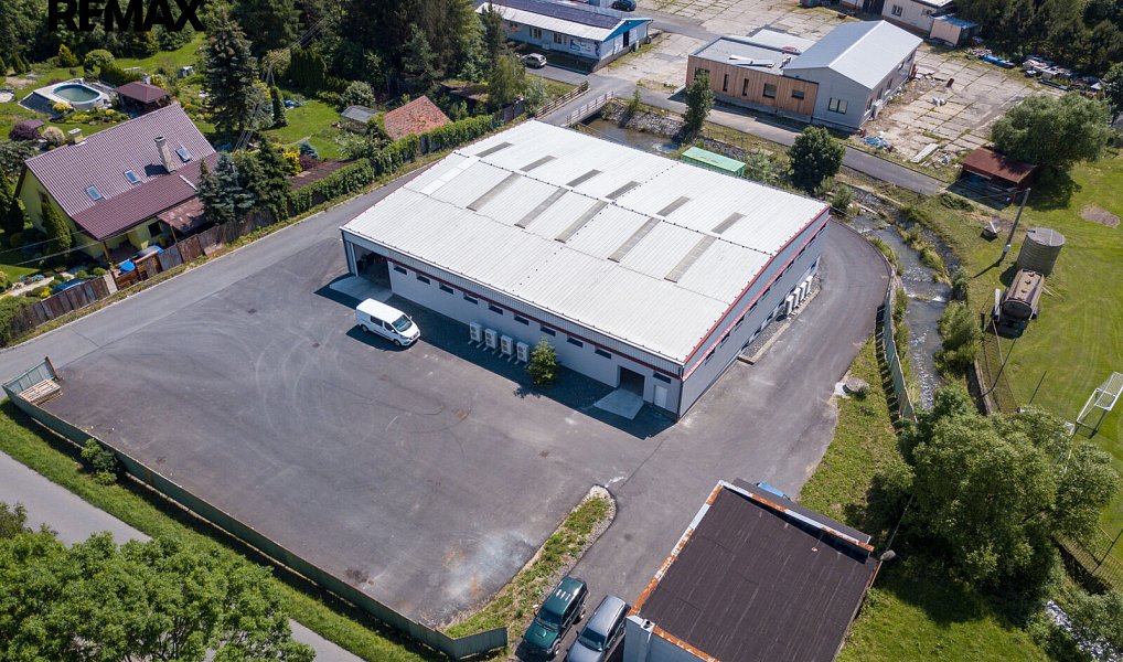 Pronájem výrobních prostor 1 335 m², Kateřinice – náhled fotky 2