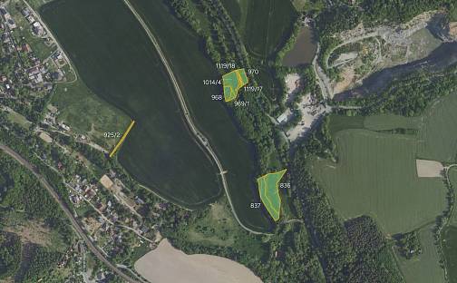 Prodej pole 10 253 m², Všestary, okres Praha-východ