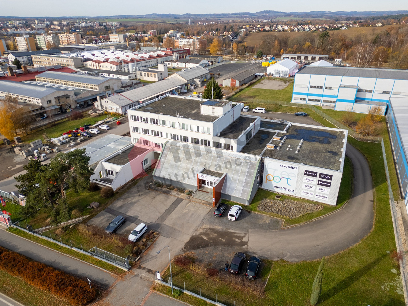 Pronájem obchodních prostor 194 m² – fotografie 3
