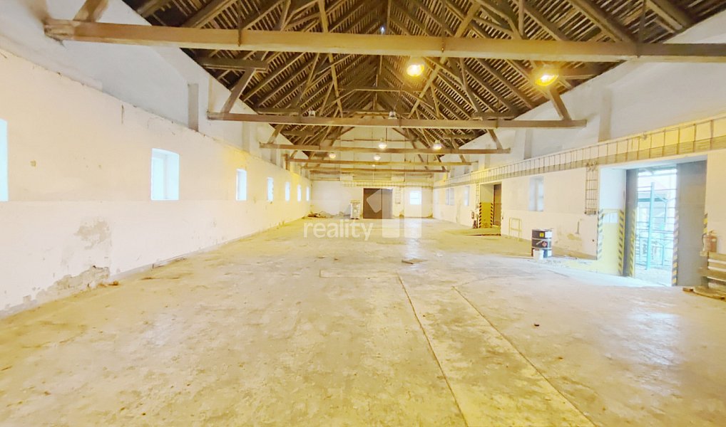 Pronájem skladovacích prostor 410 m², Smidary – náhled fotky 4