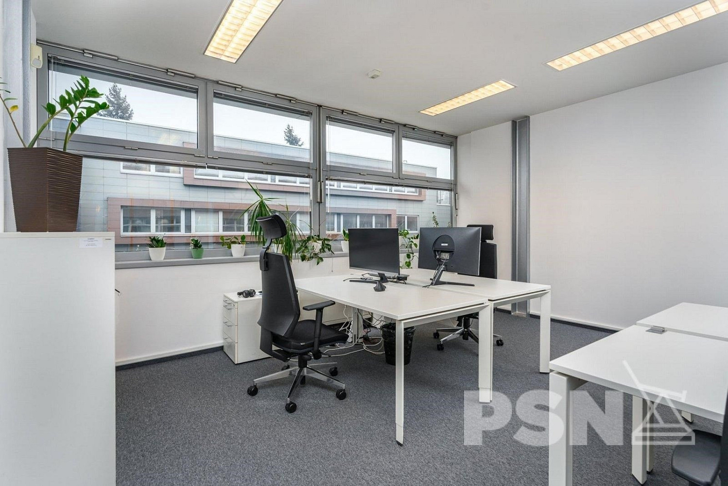Pronájem kanceláře 450 m² — photo 4