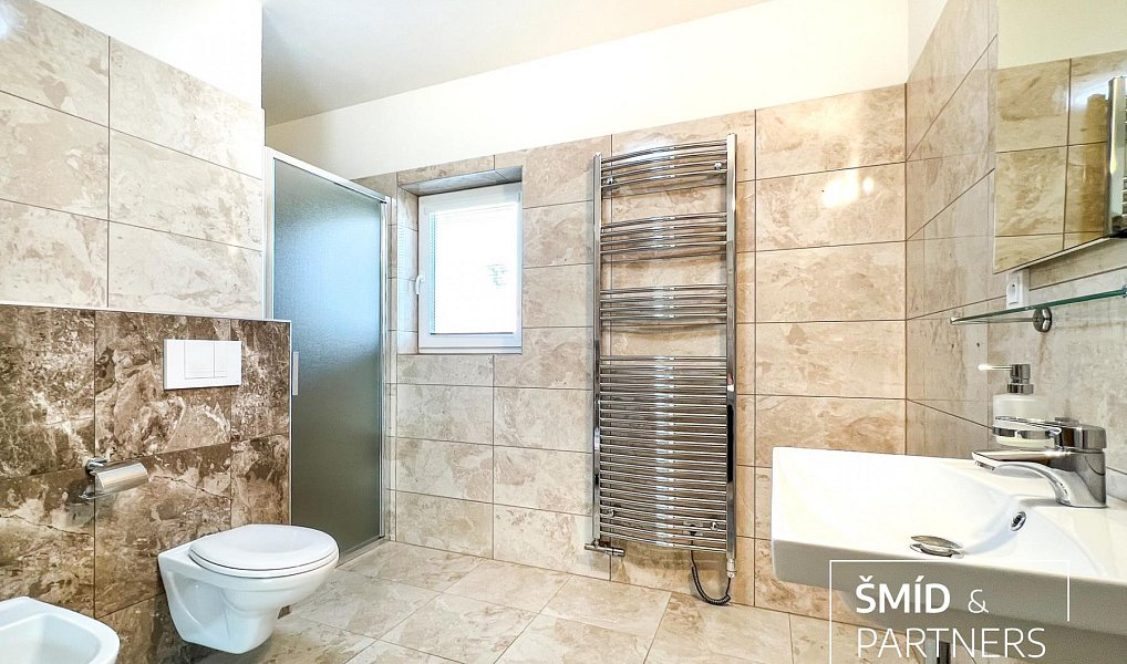 Prodej domu 115 m² s pozemkem 505 m², Žleby – náhled fotky 15