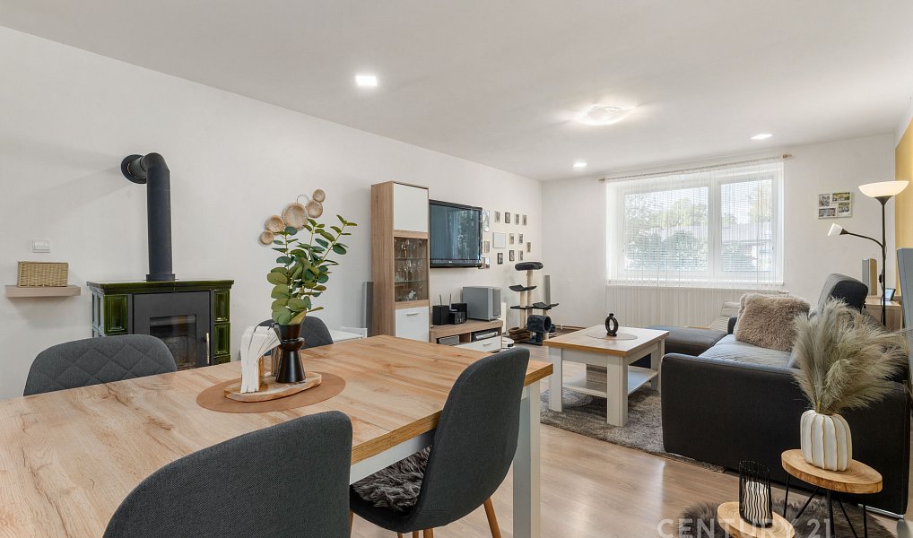 Prodej domu 178 m² s pozemkem 1 065 m², Radiměř – náhled fotky 3