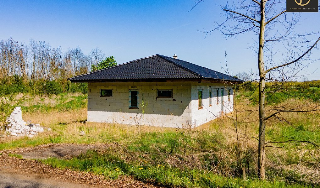 Prodej domu 100 m² s pozemkem 8 827 m², Liběšice – náhled fotky 2