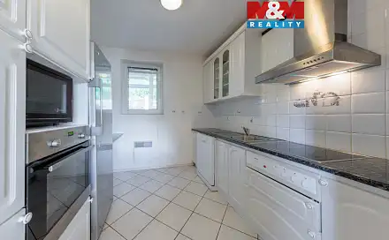 Prodej domu 250 m² s pozemkem 976 m², Karlovy Vary - Hůrky