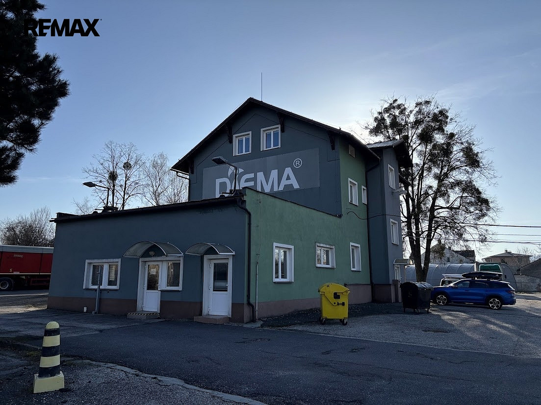 Pronájem kanceláře 467 m² — photo 3
