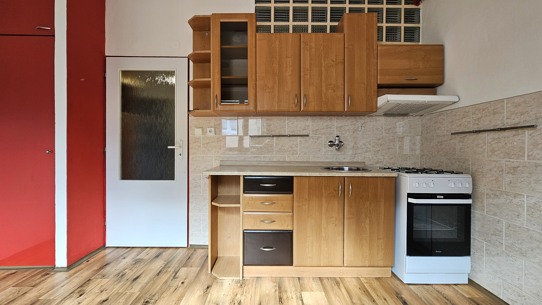 Pronájem bytu 1+1 53 m² – fotografie 2
