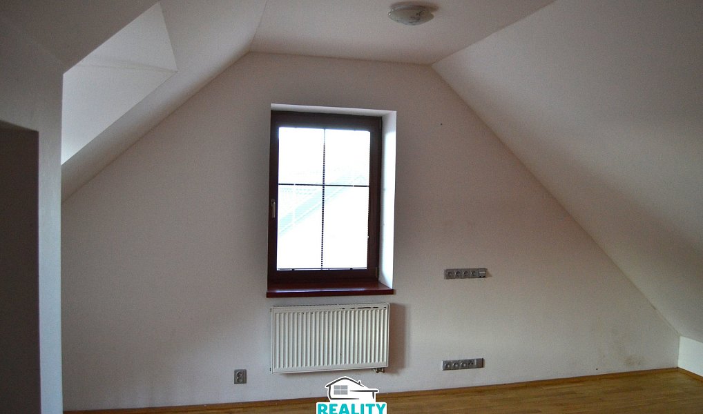 Prodej domu 690 m² s pozemkem 611 m², Hejnice – náhled fotky 18