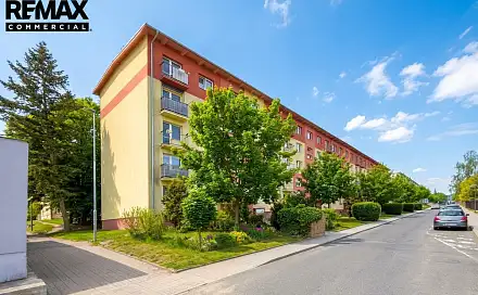 Prodej bytu 2+1 43 m², Spojovací, Milovice - Mladá, okres Nymburk