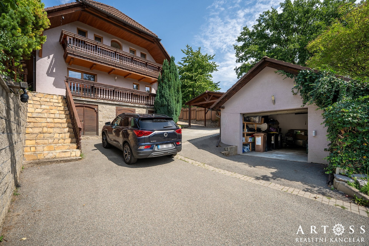 Prodej domu 199 m² s pozemkem 1 621 m² – fotografie 3