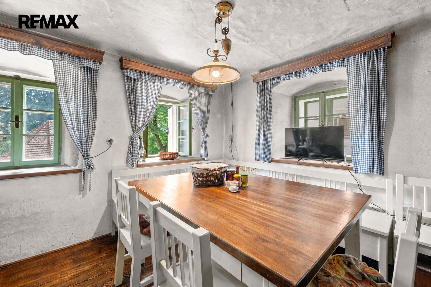 Prodej ubytovacího objektu 185 m² – fotografie 4
