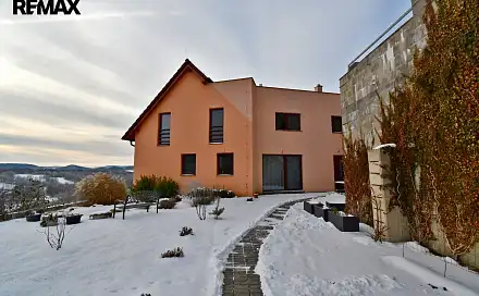 Pronájem bytu 3+kk 90 m², Český Krumlov - Vyšný