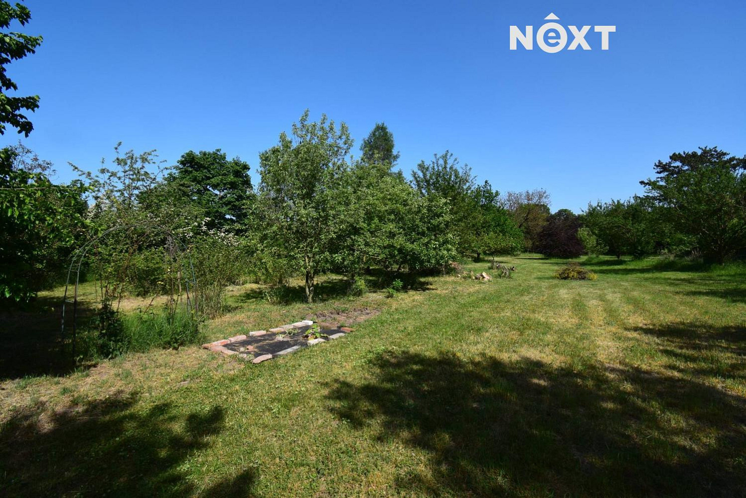 Prodej pole 7 326 m²