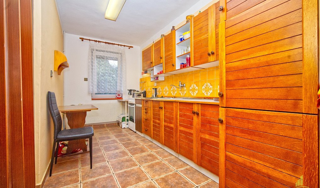 Prodej domu 250 m² s pozemkem 176 m², Perná – náhled fotky 5