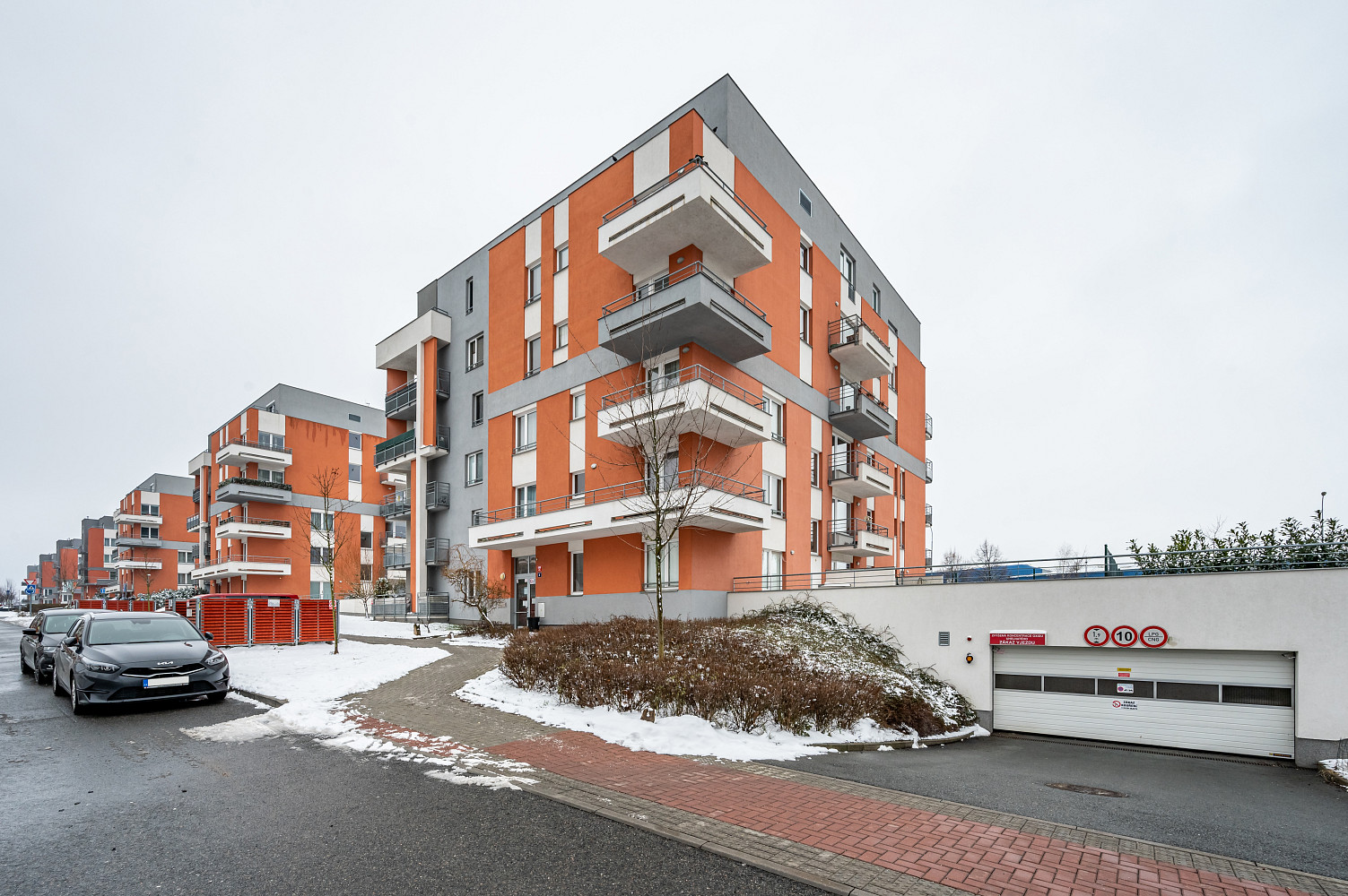 Parkovací stání na praze 5 — photo 2