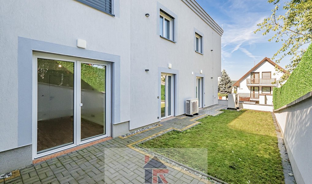 Prodej domu 770 m² s pozemkem 659 m², Praha – náhled fotky 49
