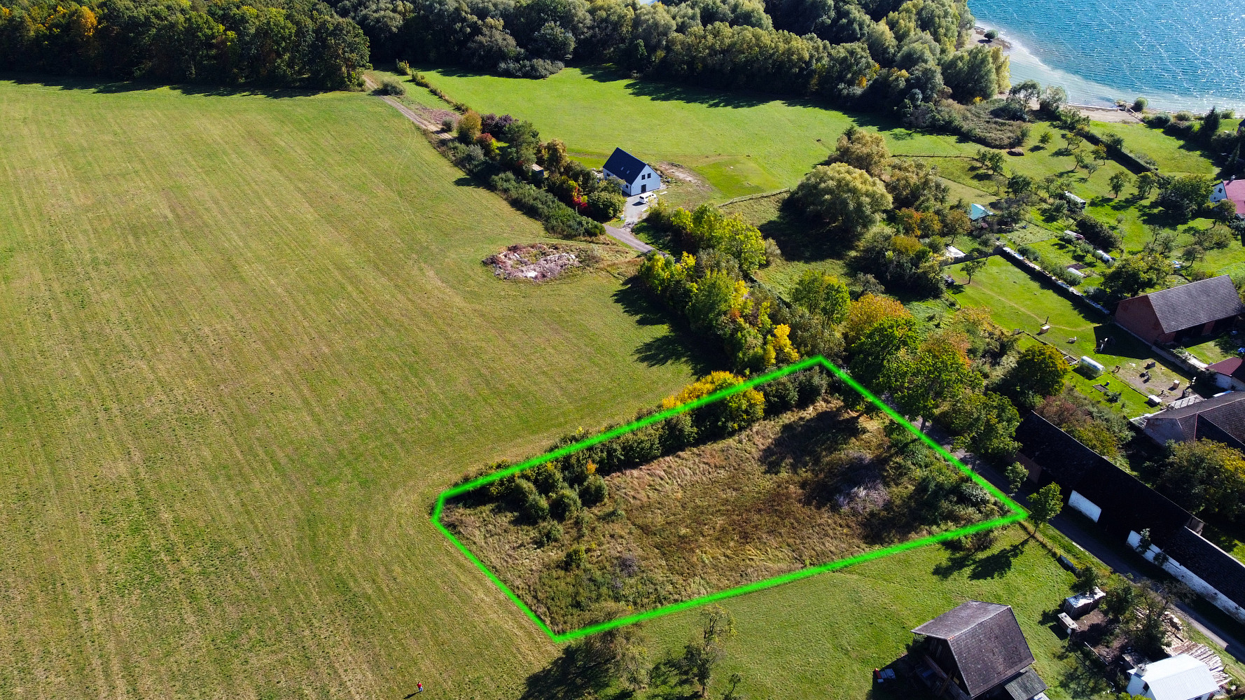 Prodej stavebního pozemku 2 713 m²