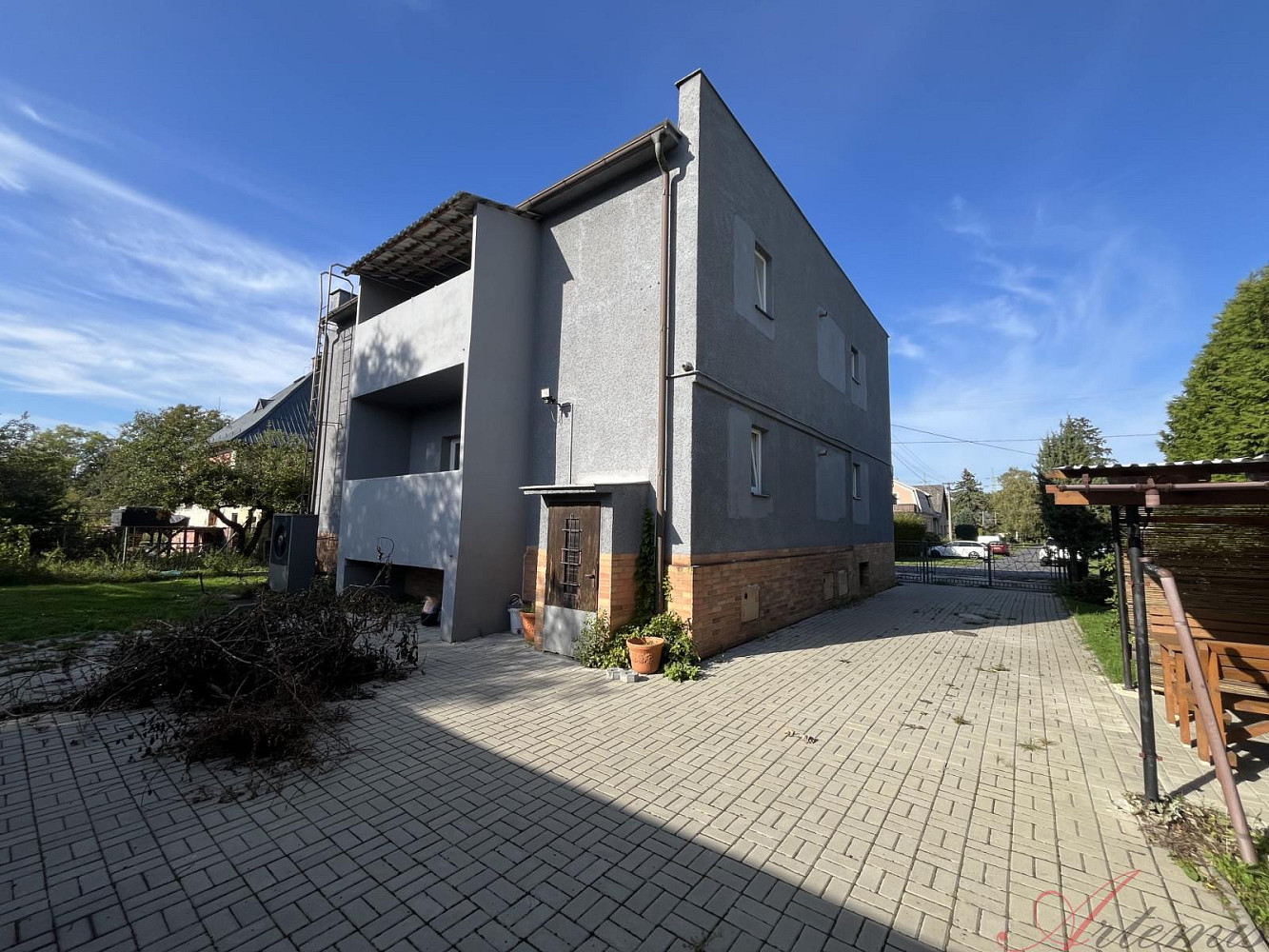 Prodej domu 182 m² s pozemkem 776 m²