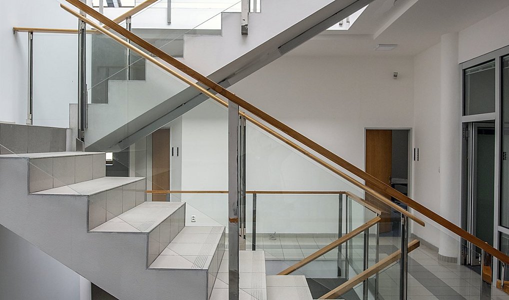 Pronájem kanceláře 1 290 m², Praha – náhled fotky 4