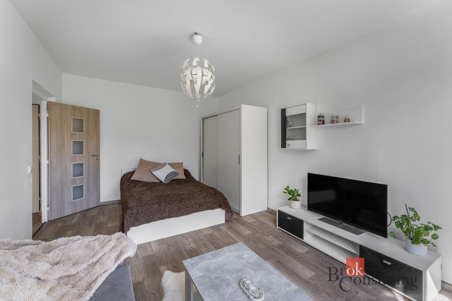 Prodej bytu 1+1 34 m² – fotografie 2