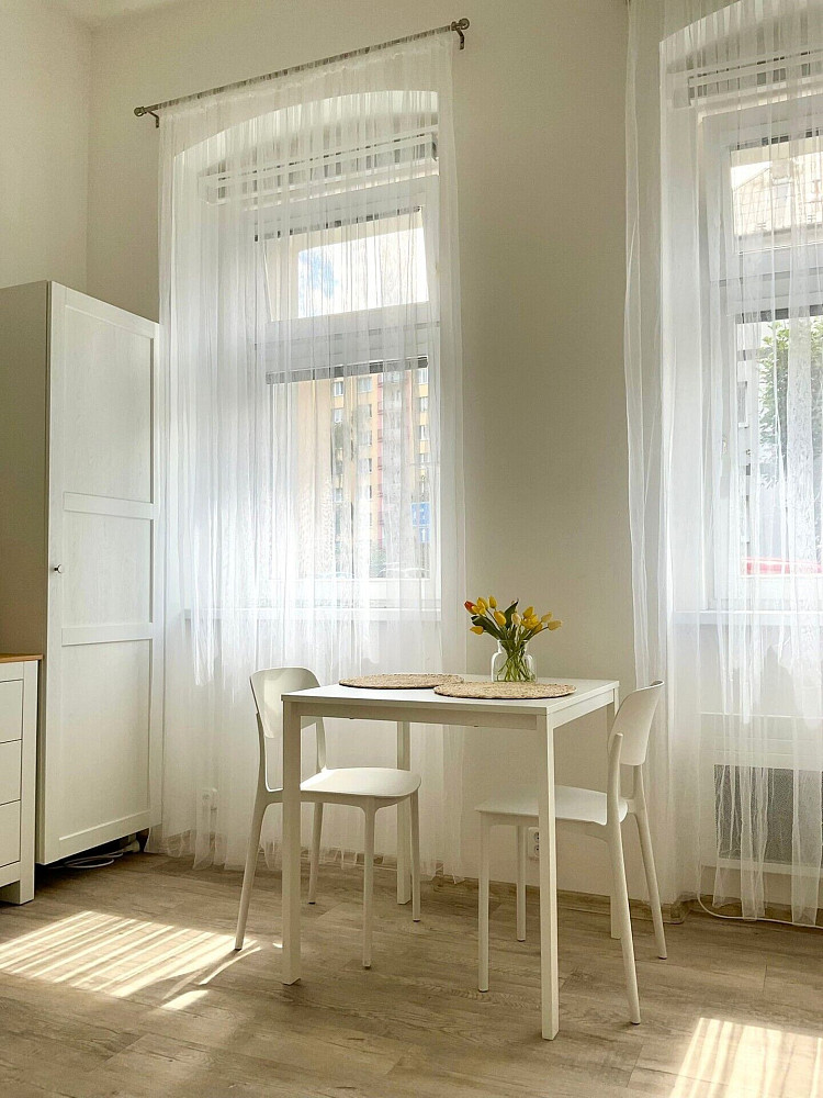 Pronájem bytu 1+kk 22 m² — photo 2