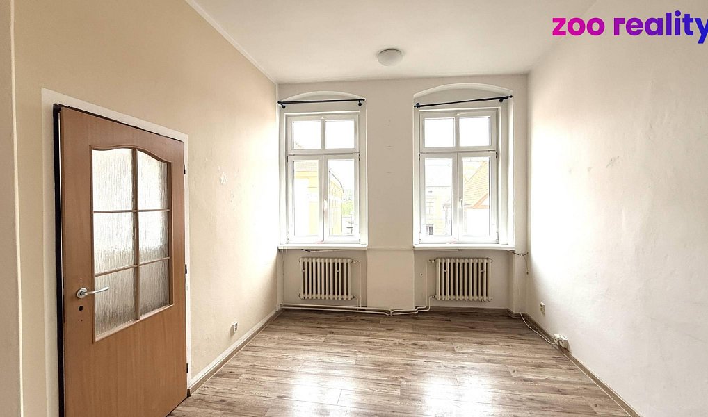 Pronájem obchodních prostor 320 m², Kadaň – náhled fotky 16