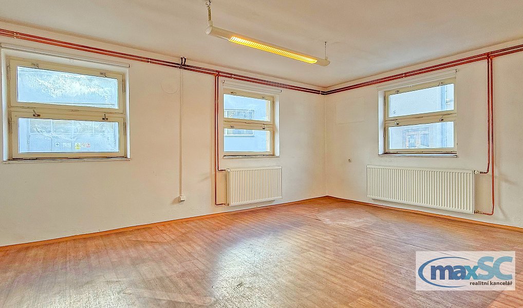Pronájem výrobních prostor 533 m², Moravany – náhled fotky 11