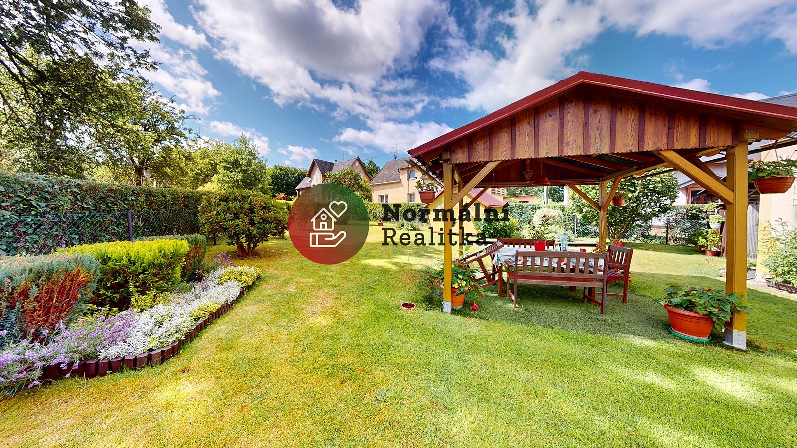 Prodej domu 350 m² s pozemkem 2 393 m² – fotografie 2