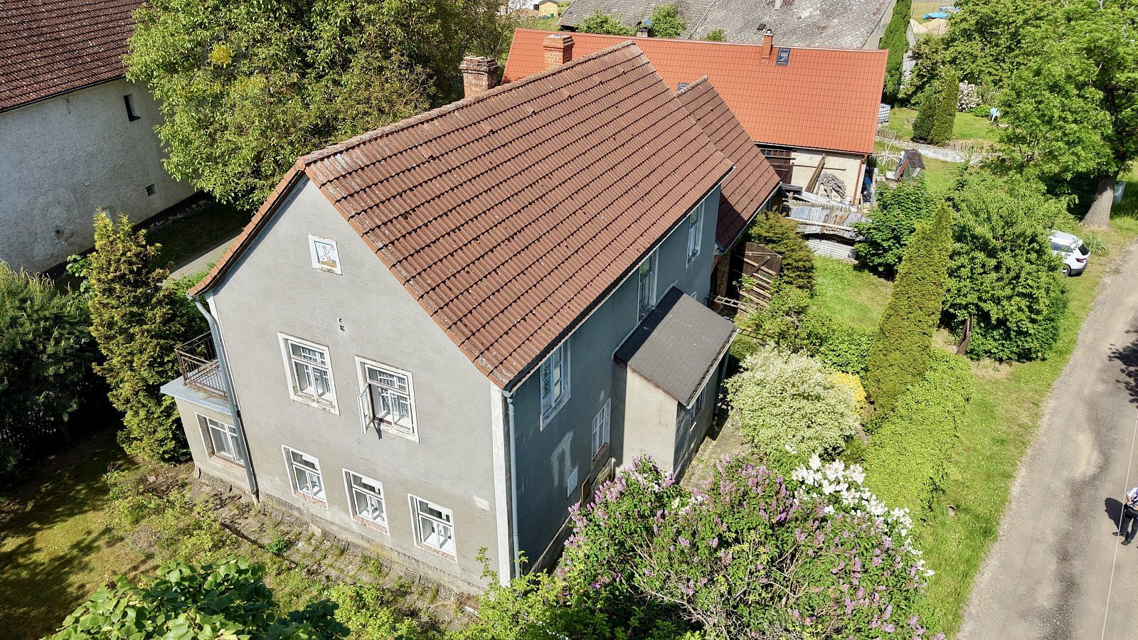 Prodej domu 249 m² s pozemkem 801 m² – fotografie 2
