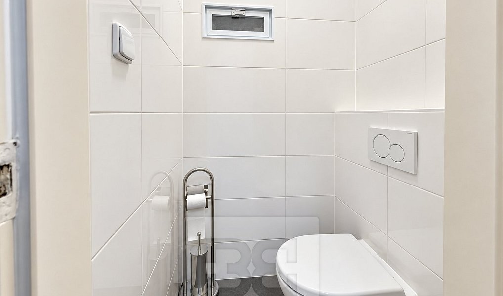 Pronájem bytu 1+kk 27 m², Praha – náhled fotky 11