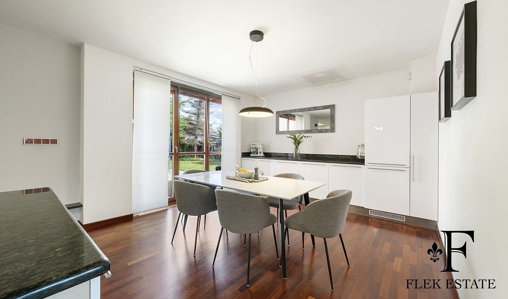 Prodej domu 371 m² s pozemkem 2 392 m², Medlov – náhled fotky 14
