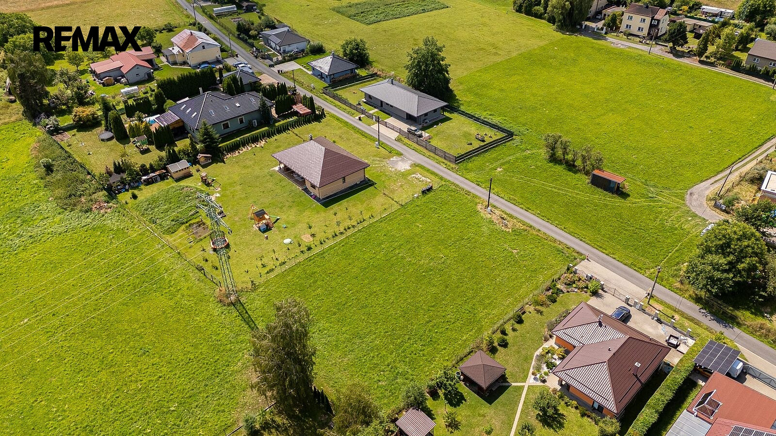 Prodej stavebního pozemku 1 650 m² – fotografie 5
